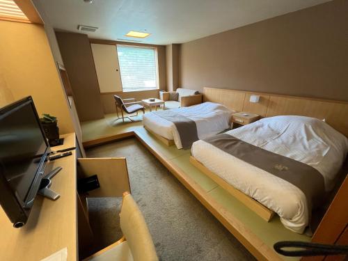 room detail thumbnail 1