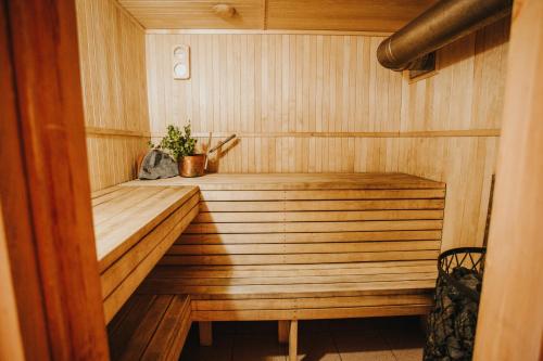 Sauna, Floating guest house Musters in Ranka