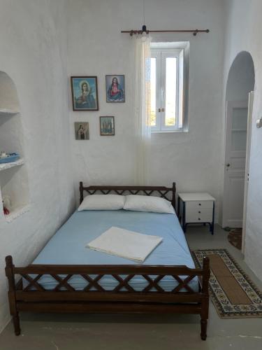 Cycladic house with amazing view in Potamia village Cycladic house with amazing view in Potamia village