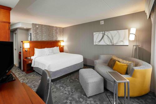 Courtyard by Marriott Toronto Brampton