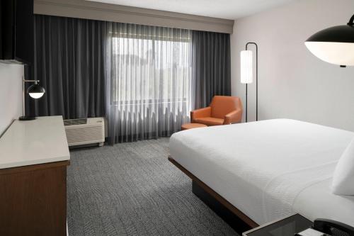 King Room with Sofa Bed