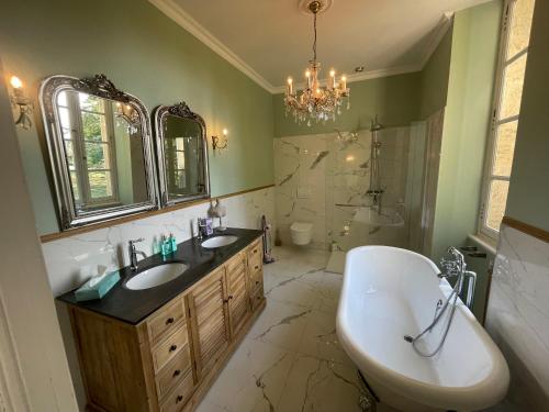 Chateau du Grand Lucay Room Type - Deluxe Double Room with Bath