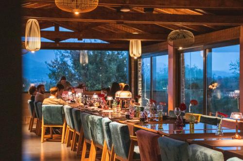 Ресторан, Tenuta Pezzapane in Аморозі