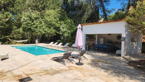 La Bastide Blanche Magnifique villa 5 étoiles 5 chambres et piscine privée sur 6500 m VAR