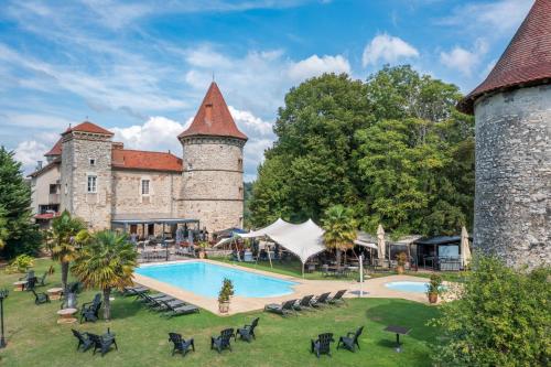 Les Dépendances de Chapeau Cornu - Hotel - Vignieu