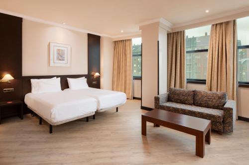 เอ็กซ์ โอวิเอโด เซนโตร โฮเต็ล (Exe Oviedo Centro Hotel) in โอเบียโด