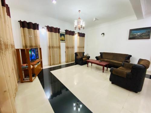 Montana Rest Apartments in Anuradhapura