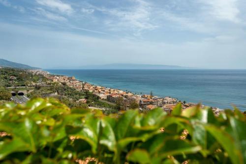  Capo D´Argento Home - Affitti Brevi Italia in SantʼAlessio Siculo