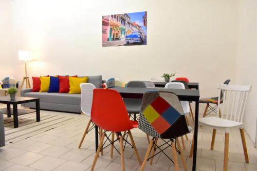 PARTY HOUSE PRAGUE - Apartments Ve Smečkách 18, CITY CENTER!!