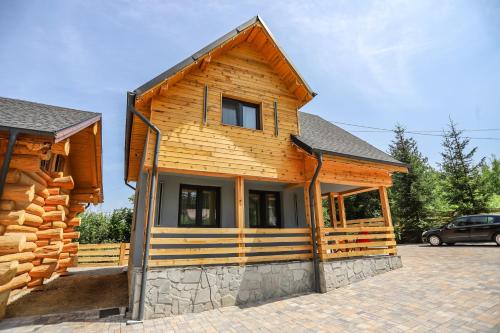 PENSIUNEA IZABELLA, Vila Cocket - Accommodation - Topliţa