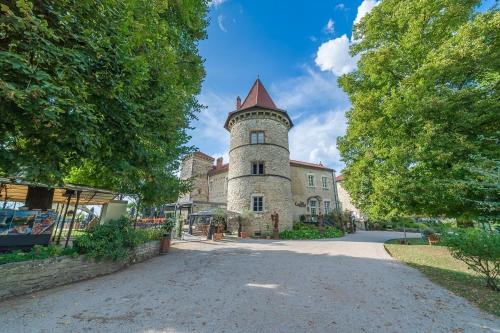 Château Chapeau Cornu - Hotel - Vignieu