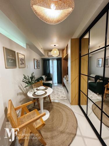 Mi Casa, Manila