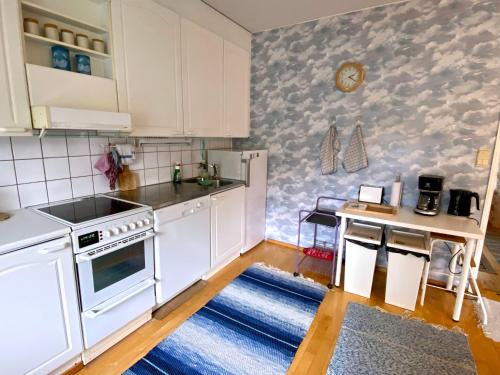 Küche, Villa Nisula - yläkerran asunto (Villa Nisula - ylakerran asunto) in Norinkyla