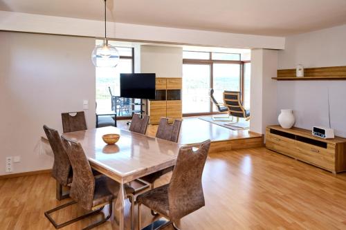 PanoramaSicht - Daun von oben PanoramaSicht - Daun von oben