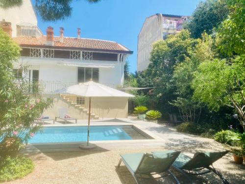 ''Les Halles'' Maison de ville avec piscine et garage aux Halles - Location, gîte - Sète