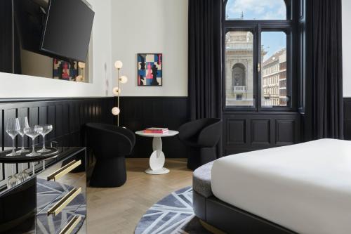 room detail thumbnail 1