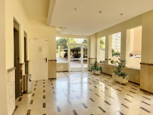 Apartment image 3