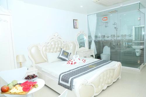 1 queen bed
