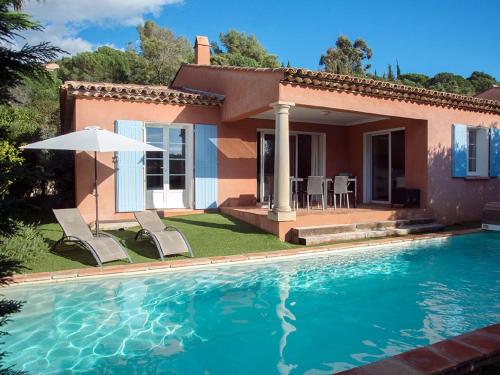 Villa in Cavalaire with Private Pool