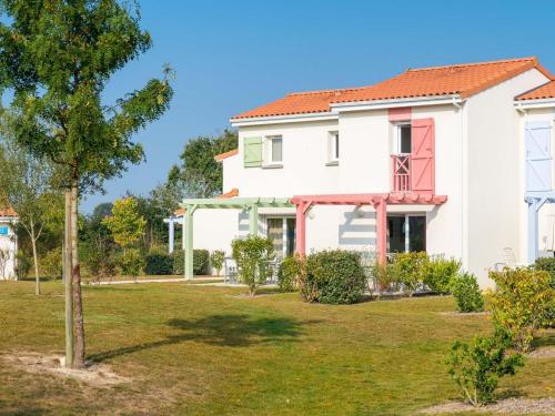 Well-kept apartment, with dishwasher, 7 km from the beach