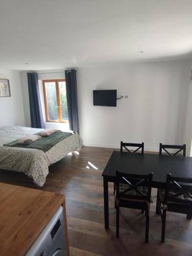 La Truffe Vauclusienne Studio avec grand lit