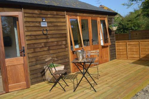 The Tack Room - rural boutique retreat for two in Angmering