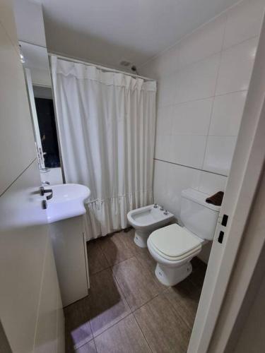 One-Bedroom Apartment image 5
