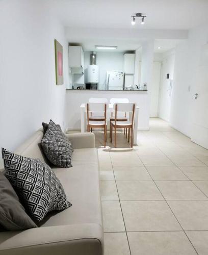 One-Bedroom Apartment image 4