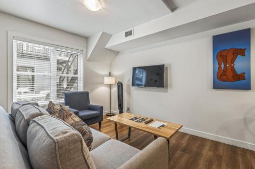 One-Bedroom Apartment - Self Check-In  image 7