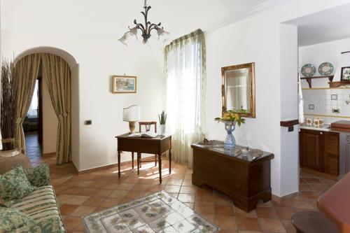 La Lanterna 5