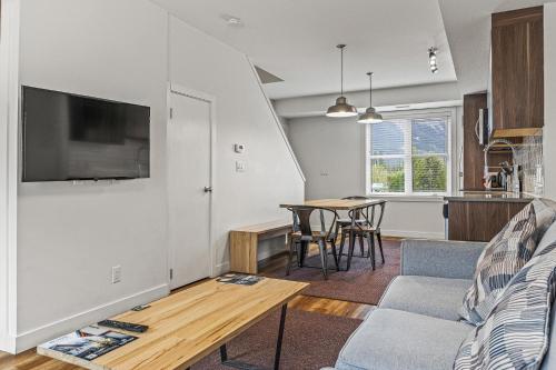 Two-Bedroom Apartment - Self Check-In  image 8