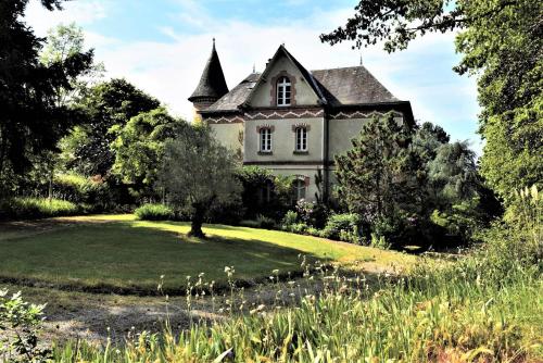 Chateau Coeur de Lion - Accommodation - Châteauponsac