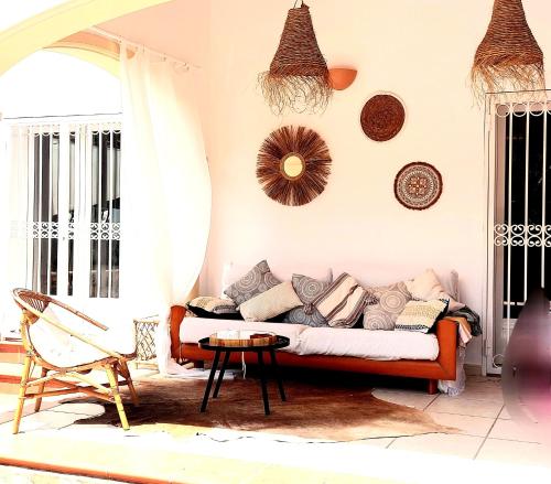 Privat 3bedroom Villa casa Karolida, Only 2,5 km from Arenal in อัดซูเบีย
