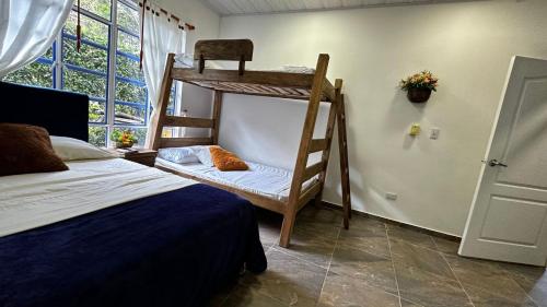 Casa bella de campo Wifi billar piscina bolirana !privado! in Carmen de Apicala