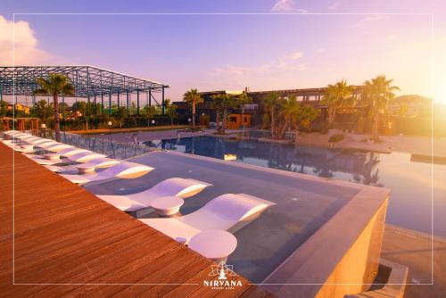 Úszómedence, Nirvana Resort & Spa in Fushë-Krujë