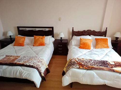 2 double beds