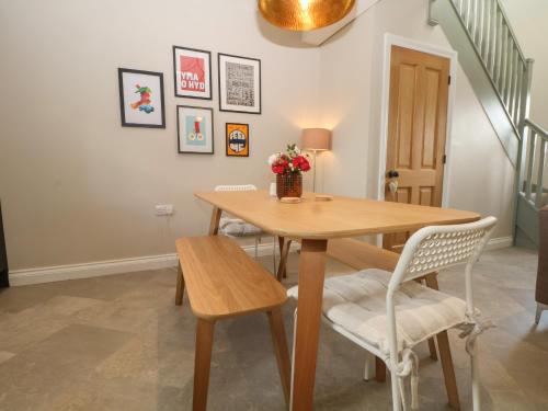 Buitenkant, Bodlywydd Fawr - Annexe in Ruthin