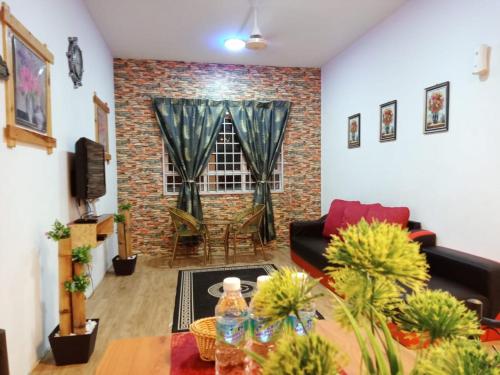 Homestay Camelia Kuala Terengganu - Near Drawbridge, Pasar Payang, KTCC Mall, Hospital HSNZ and Batu in Kuala Terengganu