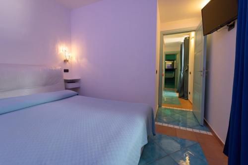 Deluxe Triple Room with Sea View