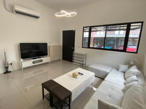 Wei Kun Homestay in Sanxing Township