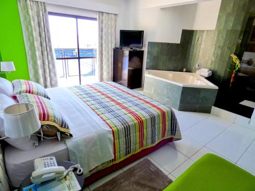 Photo - De La Costa Hotel