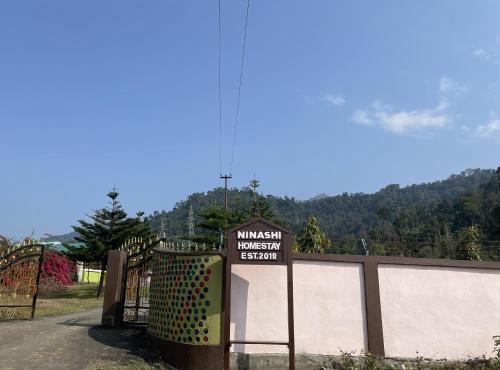. NINASHI HOMESTAY