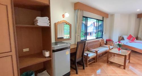 Kata View Guest House – Kata Beach, WY