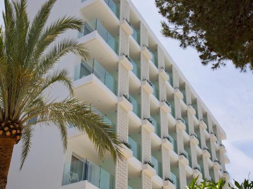 HM Balanguera Beach - Adults Only - image 13