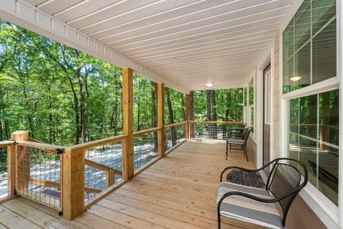 Erkély/terasz, Coyote Cabin at Woodland Retreat at DeSoto beside DeSoto State Park in Fort Payne (Alabama)