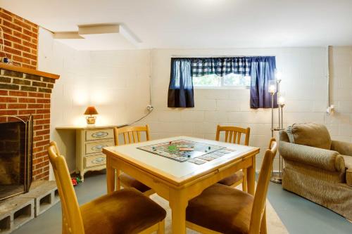 Updated Apt Less Than 6 miles to VA Military Institute - image 13