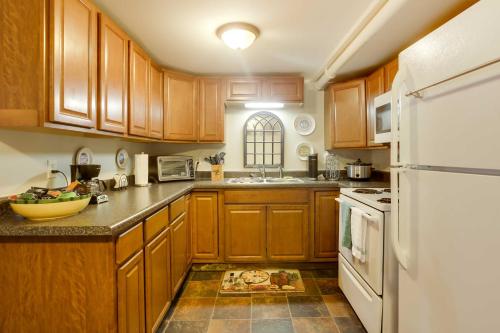 Lexington Apt Rental Near VA Military Institute!