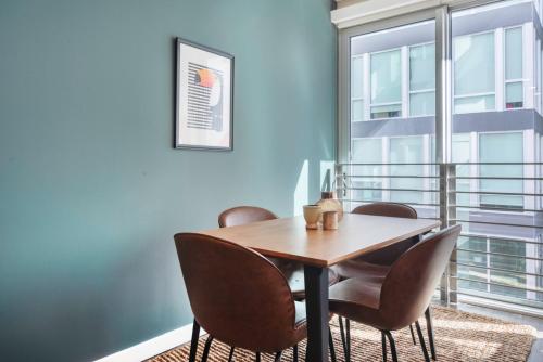 SoMa 1BR w Gym Roofdeck BBQs nr Tech HQs SFO-97 thumb 4