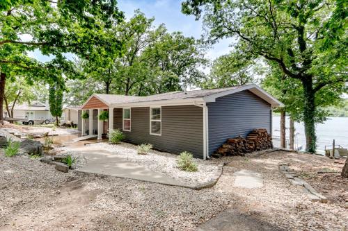 Dock and Sunset Views Lakeside Ozark Retreat! Dock and Sunset Views Lakeside Ozark Retreat!