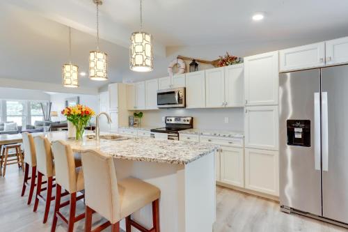 Dock and Sunset Views Lakeside Ozark Retreat! Dock and Sunset Views Lakeside Ozark Retreat!